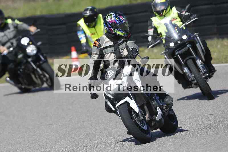 /01 02.04.2026 MAZ ADR/Gruppe gelb Gruppe gruen/45